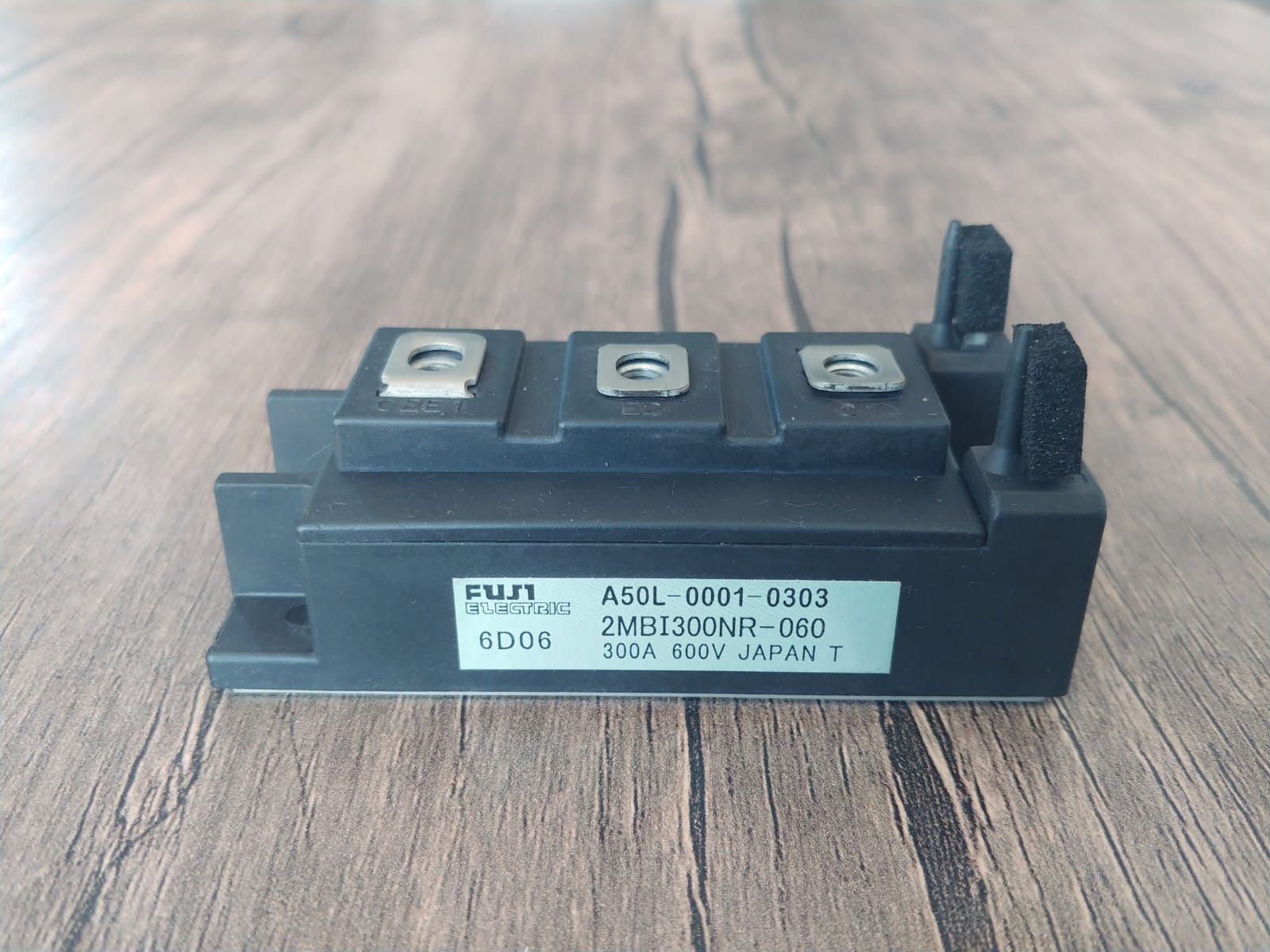 2MBI300NR060     2MBI300NR-060