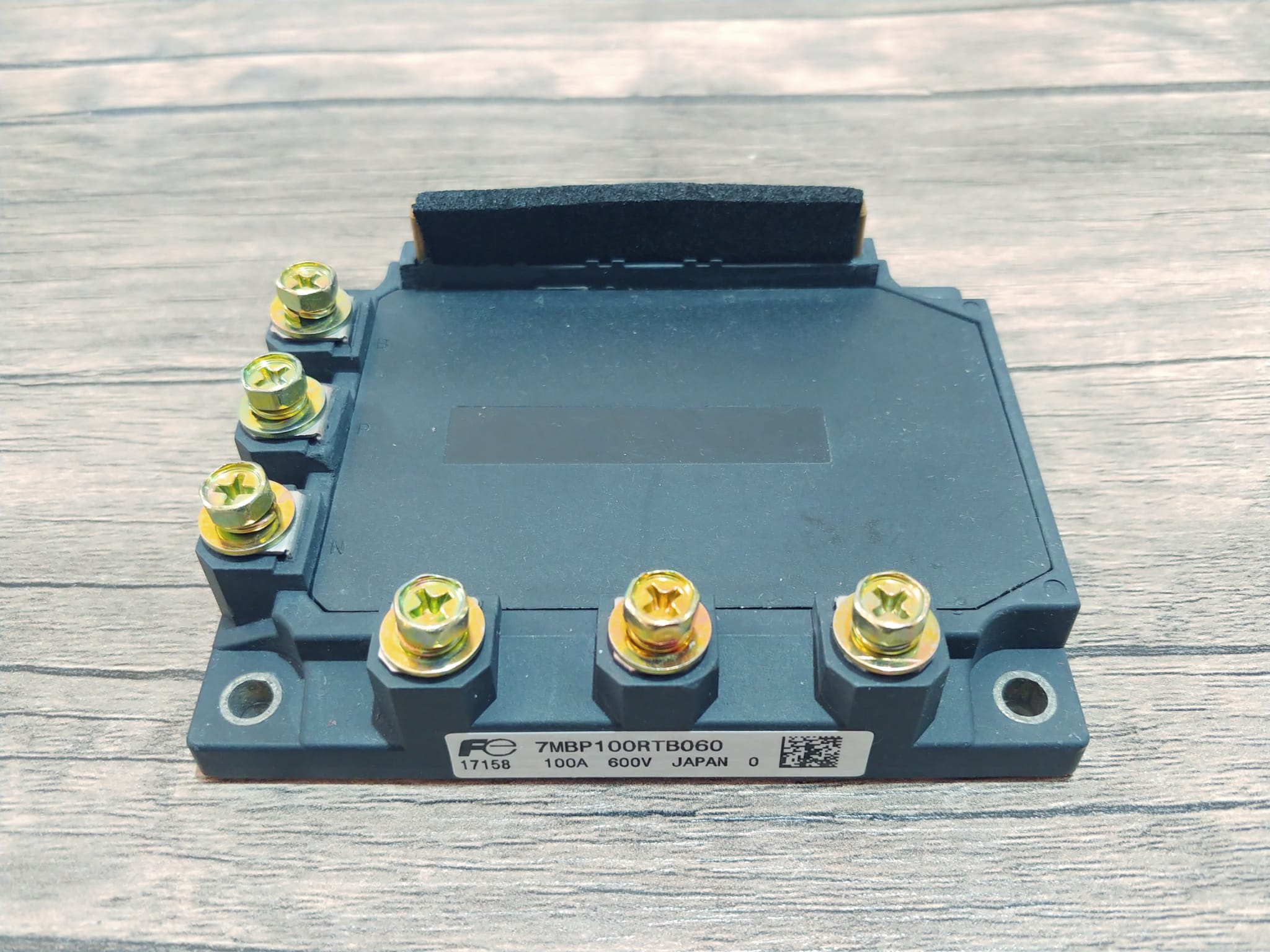 7MBP100RTB-060                7MBP100RTB060