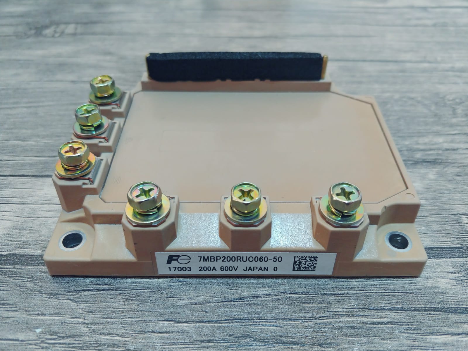 7MBP200RUC060-50       7MBP200RUC-060-50