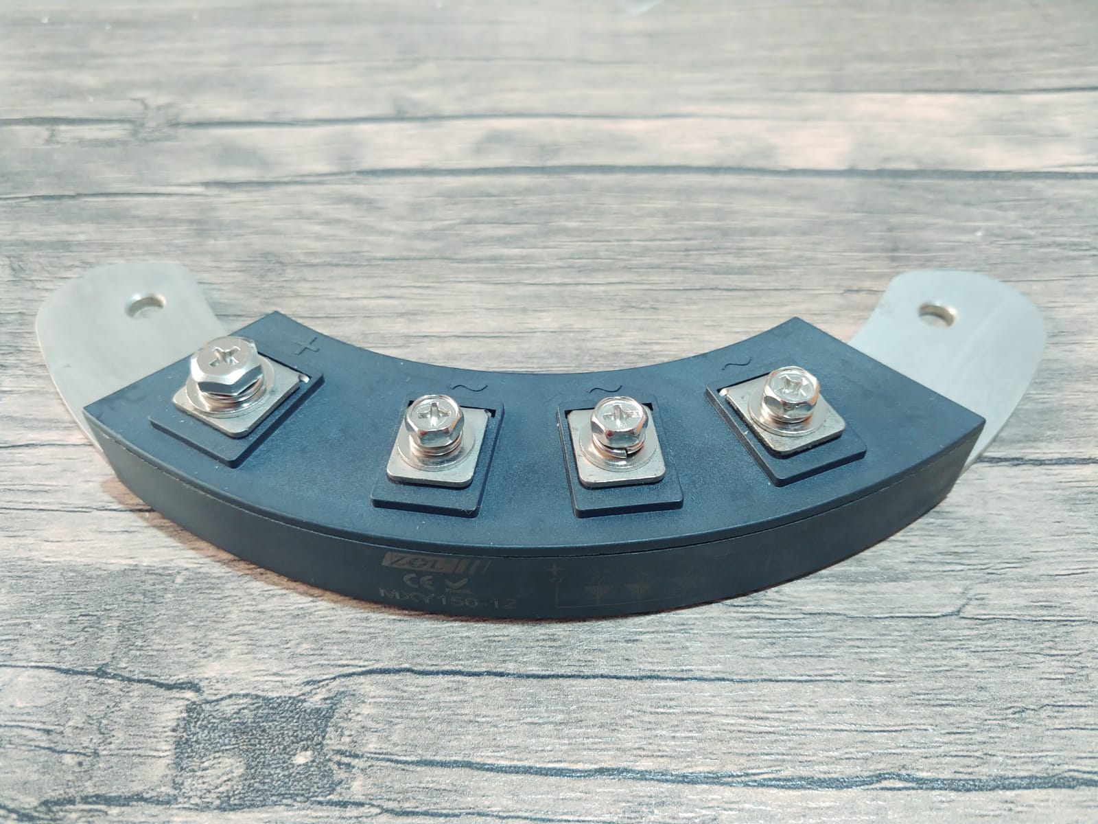 MXY150-12     150 AMPER 1200 VOLT JENERATÖR DİYOT