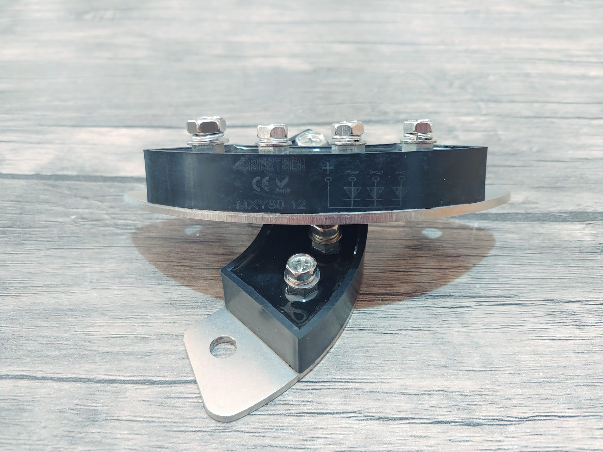 MXY80-12   80 AMPER  1200 VOLT JENERATÖR DİYOT